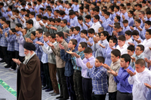 توقع رهبری از نوجوانان و جوانان
